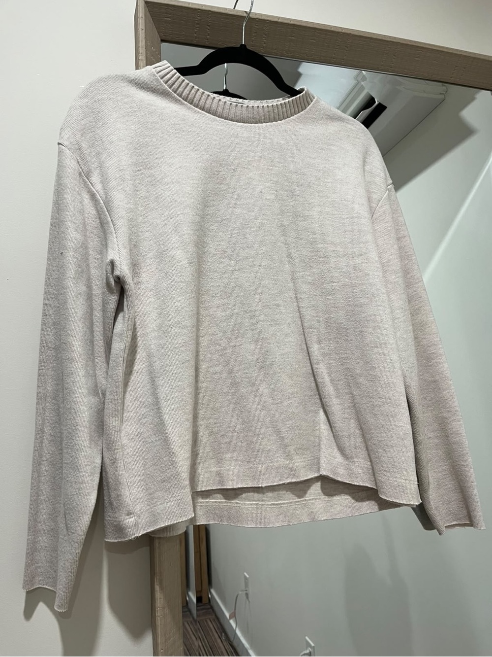 Zara Women's Crewneck Pullover Sweater - Cream size M